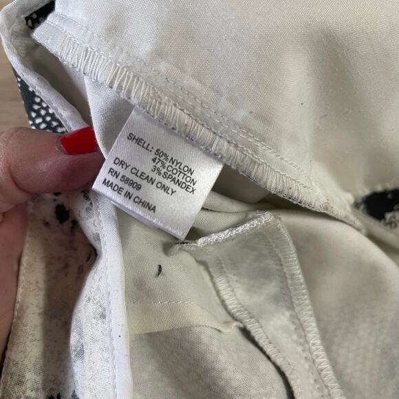 Gianni Bini women's M wide legged slacks pants trousers white black snakeskin - Picture 9 of 16